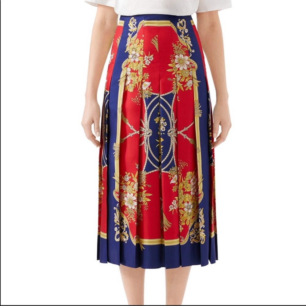 100% Authentic GUCCI Floral Print Pleated Skirt $2200+Tax Size: 44